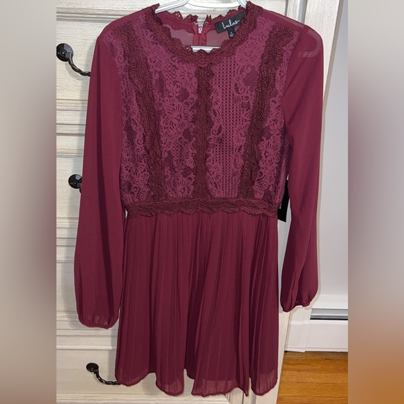 Lulus Dresses & Skirts - NWT LuLus Maroon Lace Detailed Dress. Size L.